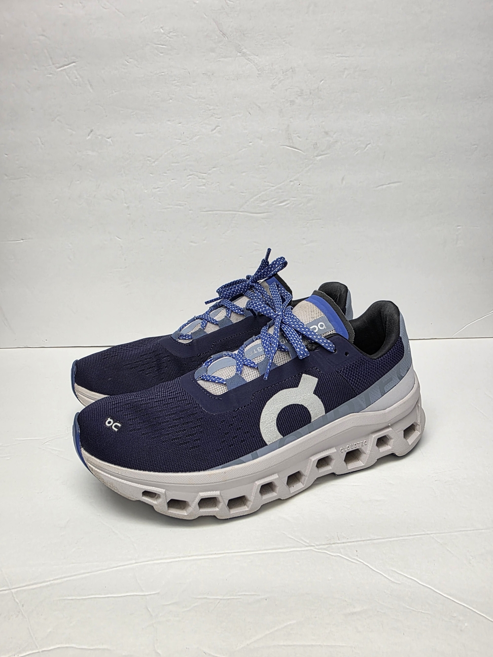 ON CLOUD- Women's 9.5 CloudTec Cloud Monster Mist Blueberry Running Shoes